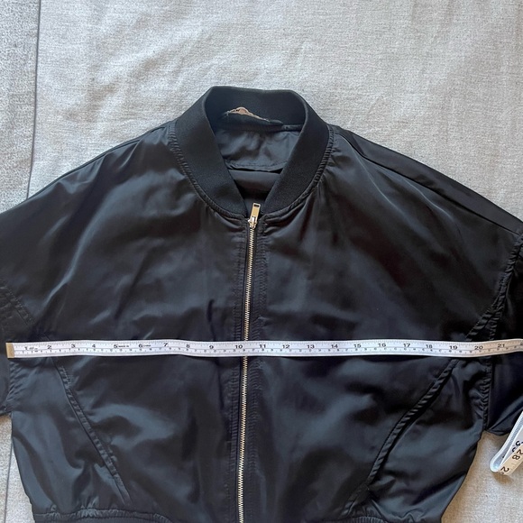 Zara Bomber Jacket with pockets. Size XS - Picture 9 of 9